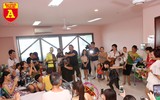 Gần 2.000 bệnh nhân nhi vui đón 'Trung thu hồng'